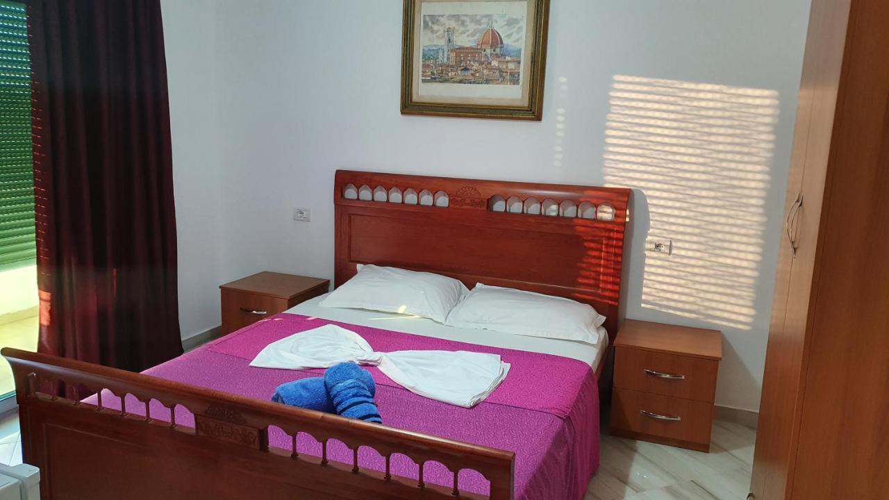 Risus Hotel Golem  Zimmer foto